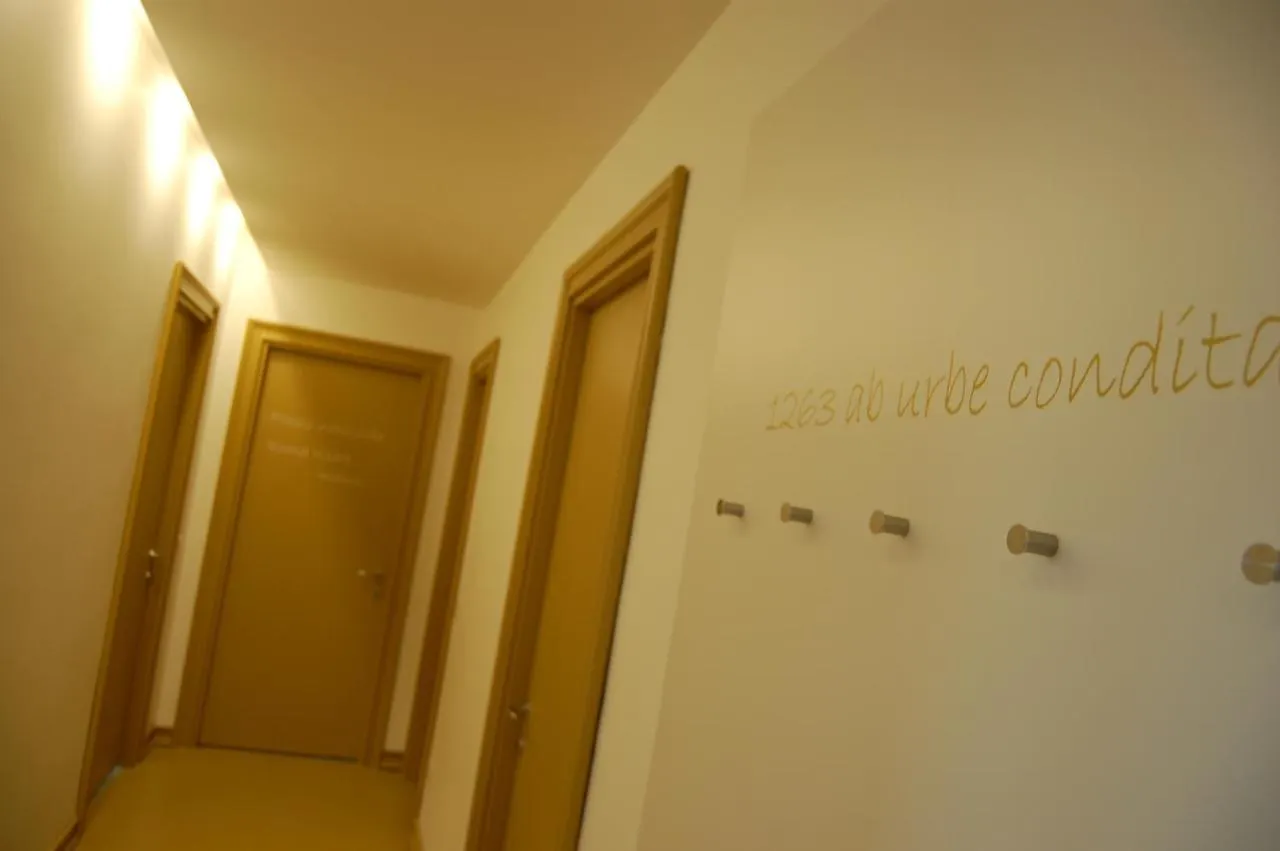 Apartment Casa Accanto Al Vaticano Rome Italy
